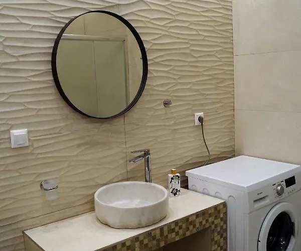 Melody 圣尼古拉奥斯