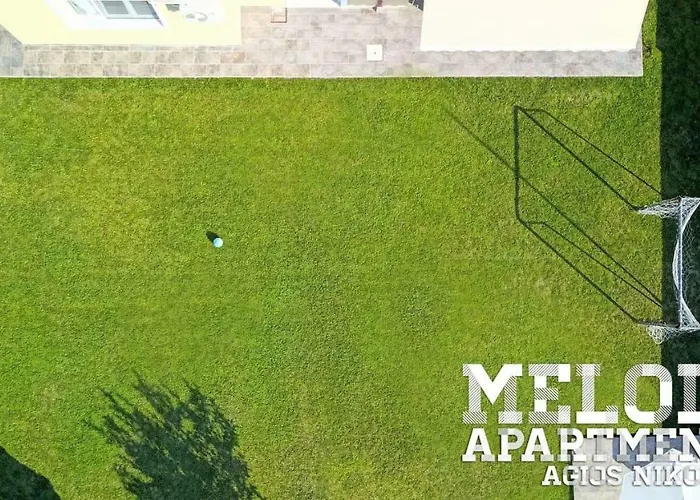 Melody * 圣尼古拉奥斯